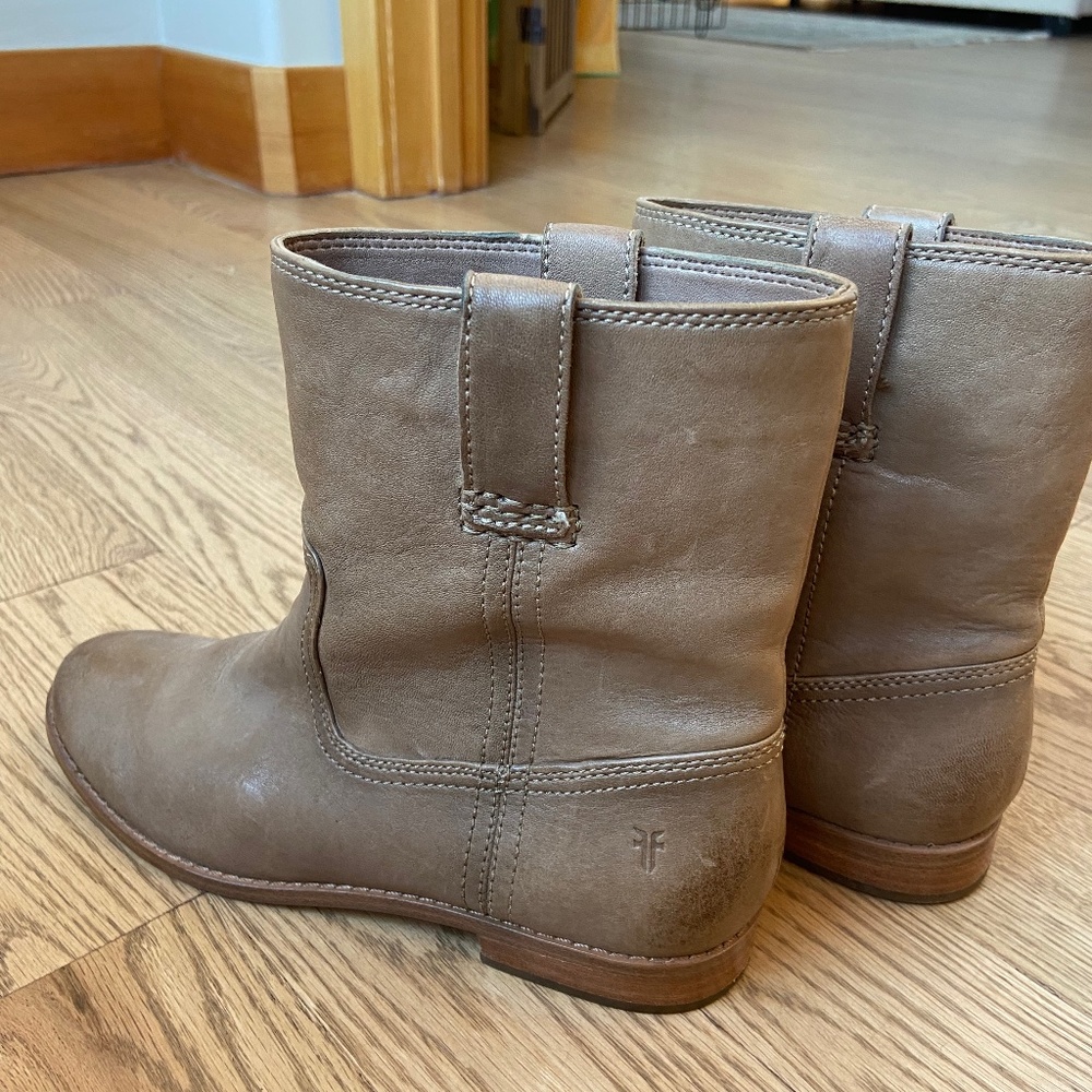 Frye W Boots